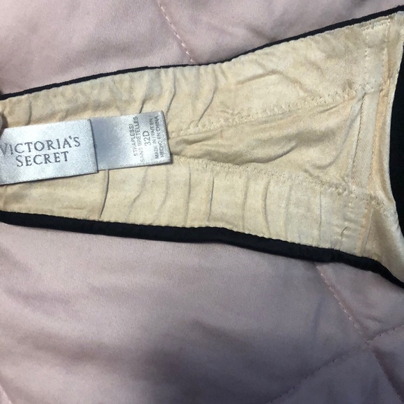 Strapless Victoria’s Secret Very Sexy pushUp - Picture 4 of 5